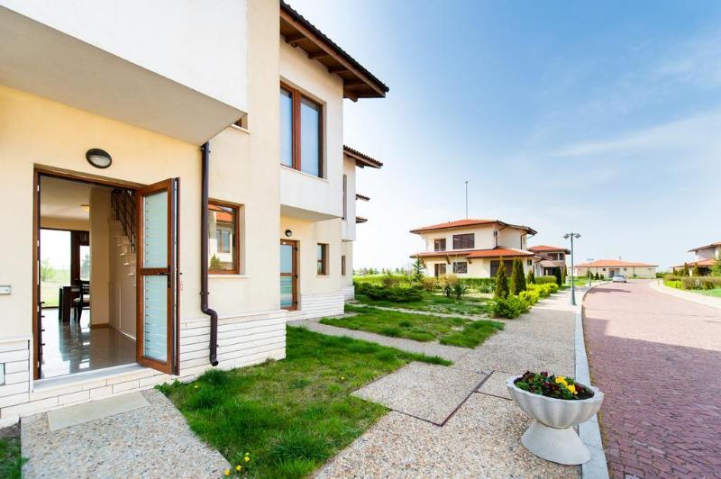 Lighthouse Golf & Spa Apartments บัลชิค ภายนอก รูปภาพ